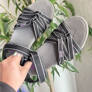 Teva‎ Tirra Sandals – Women’s Size 8 – Black/Grey – Shock Pad – Hiking/Water